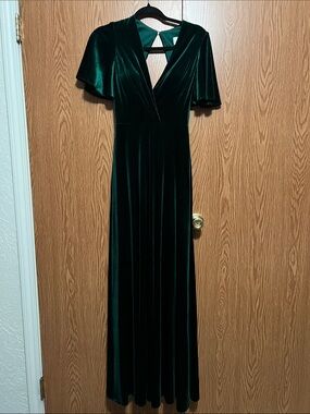 Jasmine Deep Green Velvet Bridesmaid Dress with V-Neck